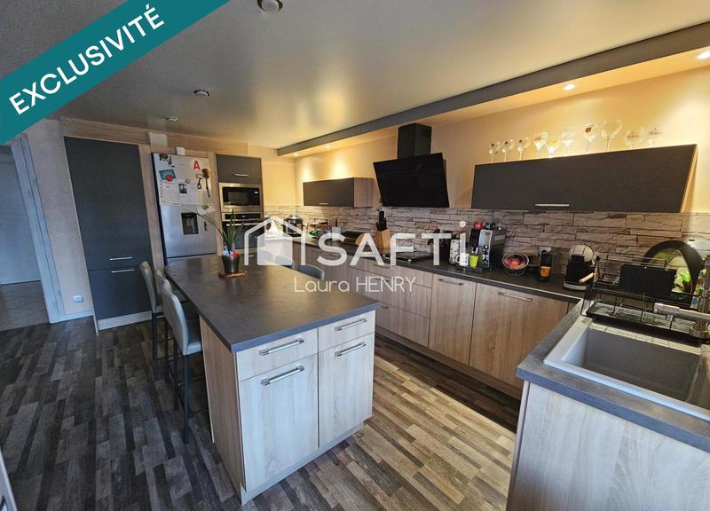 Maison - 215 m² - 7 pièces