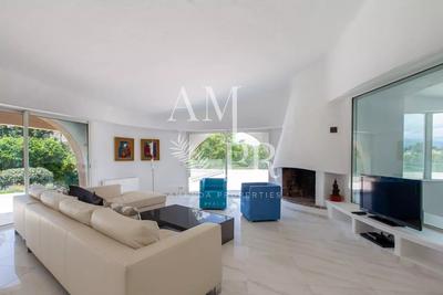 Villa - 540 m² - 13 pièces