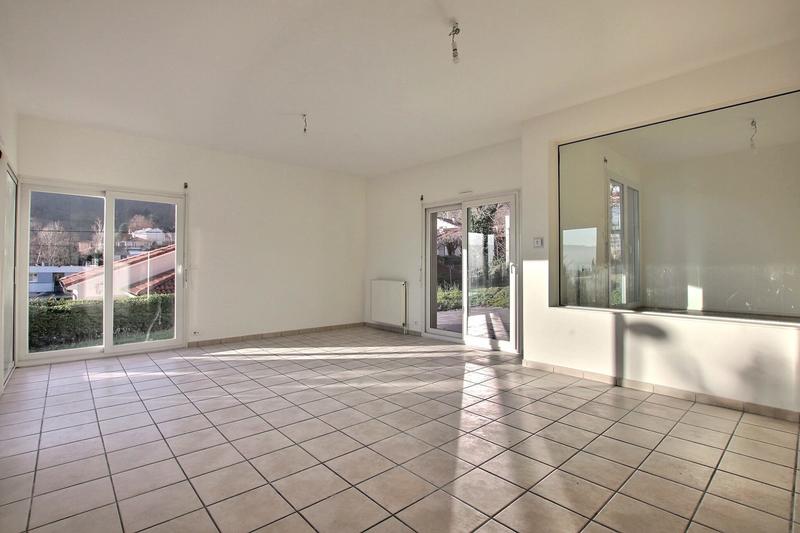 Maison - 156 m² - 7 pièces