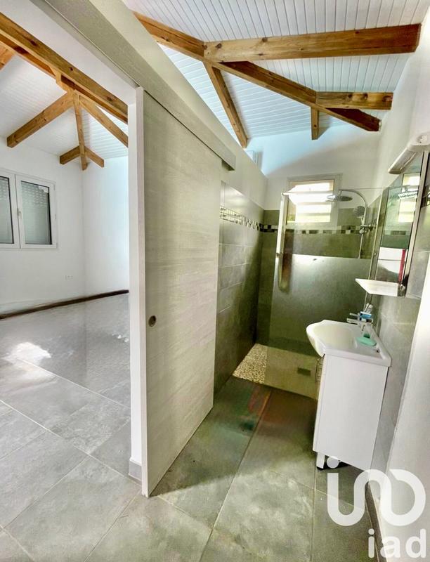 Maison - 180 m² - 5 pièces