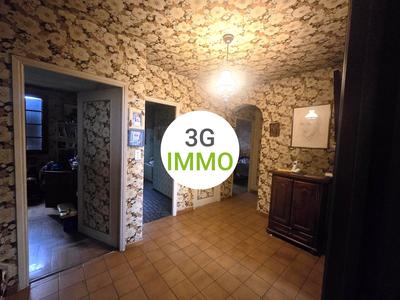 Maison - 126 m² - 8 pièces