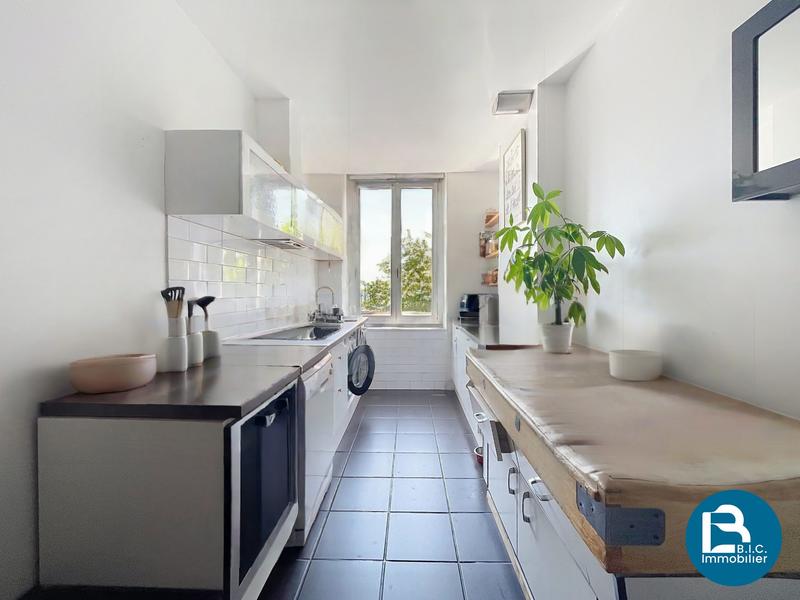 Appartement - 97 m² - 4 pièces