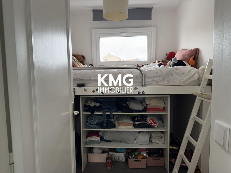 Maison traditionnelle - 210 m² - 9 pièces