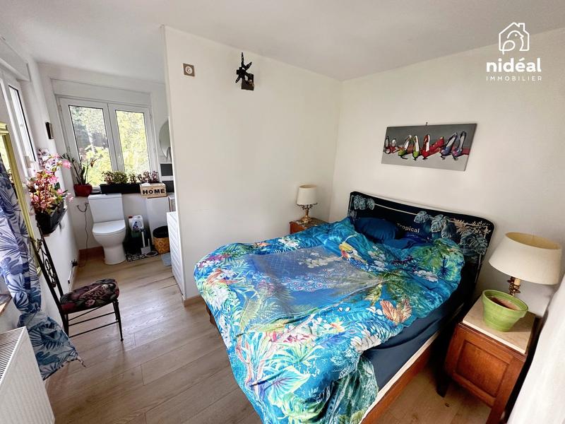 Maison - 205 m² - 7 pièces