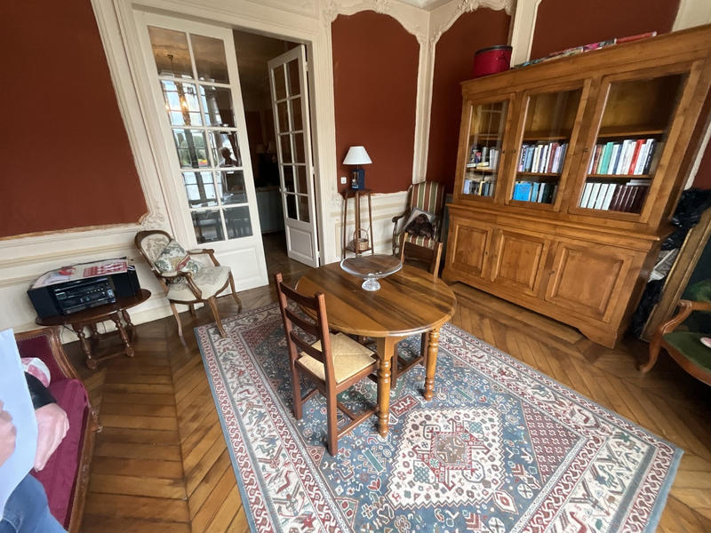 Immeuble - 2 703 m² - 9 pièces