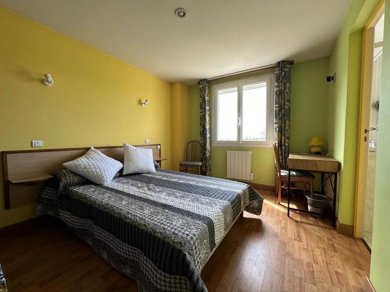 Propriété - 350 m² - 10 pièces