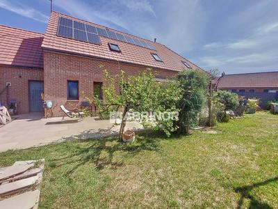 Maison - 104 m² - 5 pièces