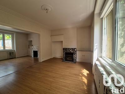 Maison - 250 m² - 8 pièces