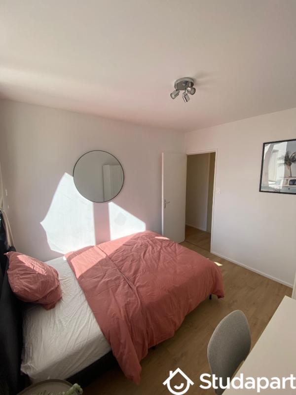 Chambre - 10 m² - 1 pièce