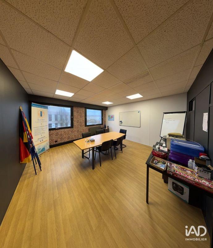 Local commercial - 592 m²