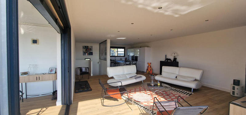 Maison - 160 m² - 5 pièces