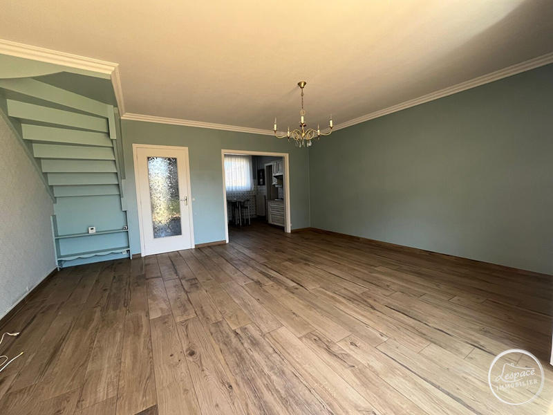 Maison - 98 m² - 6 pièces