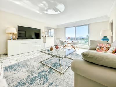 Appartement - 86 m² - 4 pièces