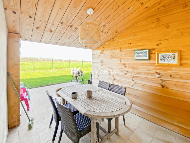 Maison - 300 m² - 8 pièces