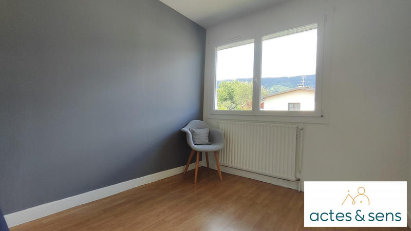 Maison - 94 m² - 6 pièces