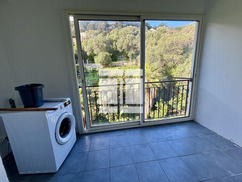 Appartement - 80 m² - 3 pièces