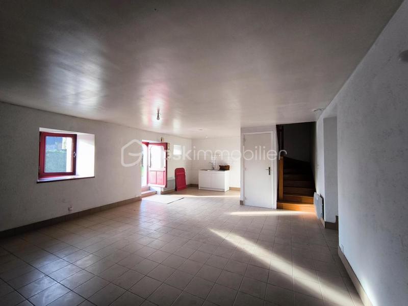 Maison en pierre - 98 m² - 4 pièces