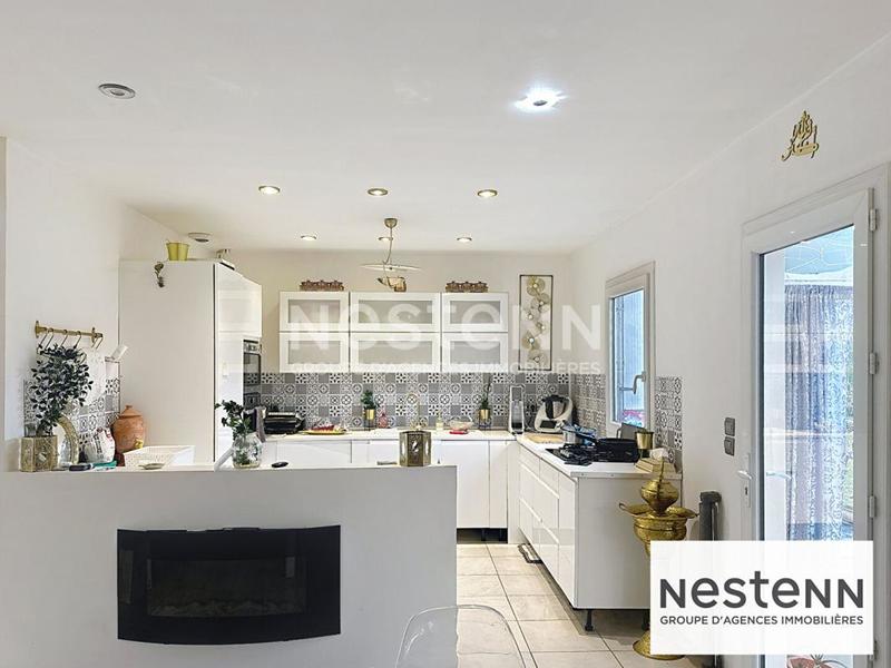 Maison - 104 m² - 5 pièces