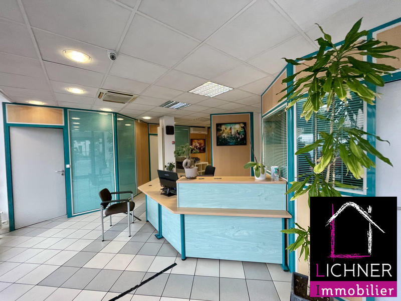 Local commercial - 96 m² - 5 pièces