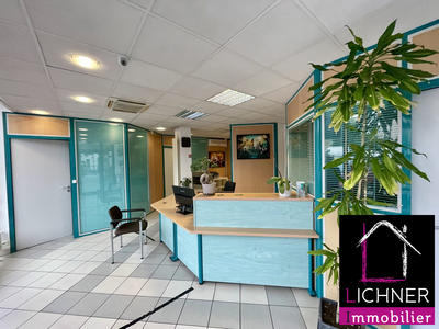 Local commercial - 96 m² - 5 pièces