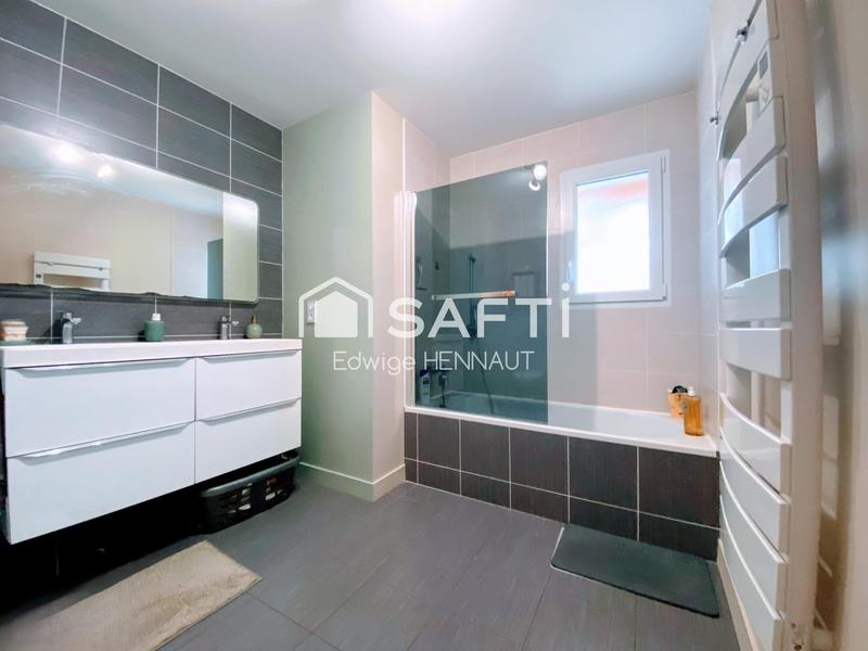 Maison - 158 m² - 6 pièces