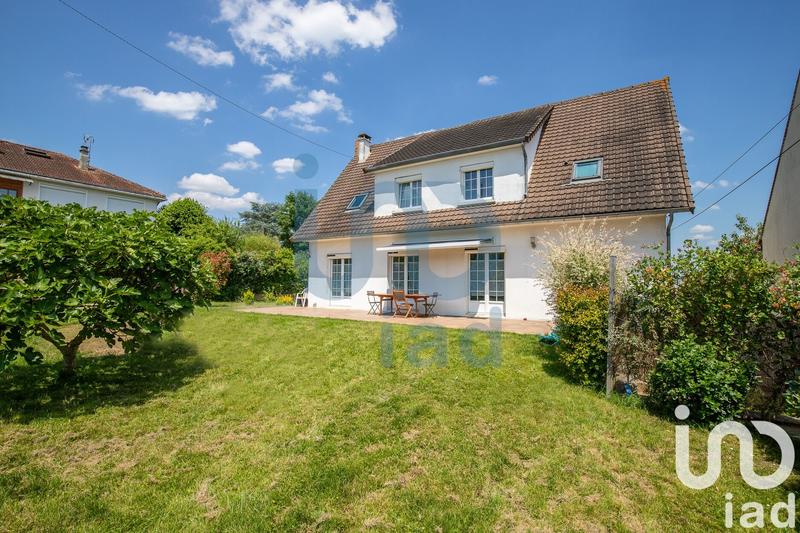 Maison - 172 m² - 9 pièces