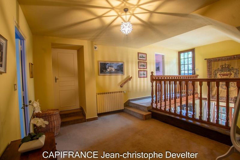 Maison en pierre - 250 m² - 8 pièces