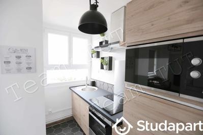 Chambre - 13 m² - 1 pièce