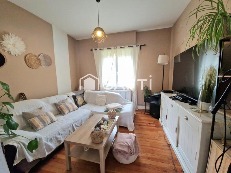 Maison - 280 m² - 9 pièces