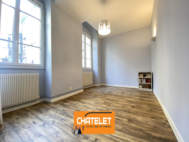 Appartement - 224 m² - 7 pièces