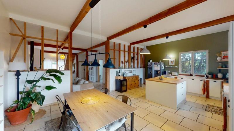 Maison - 197 m² - 5 pièces