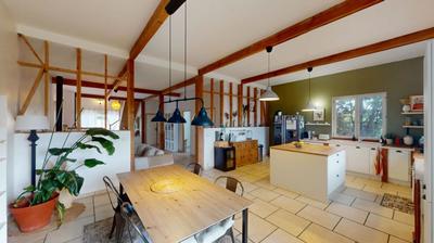 Maison - 197 m² - 5 pièces