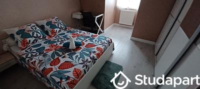 Chambre - 13 m² - 1 pièce