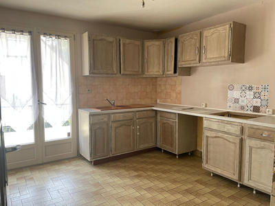 Maison - 121 m² - 5 pièces