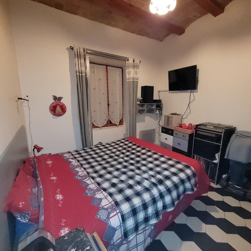 Maison - 220 m² - 12 pièces