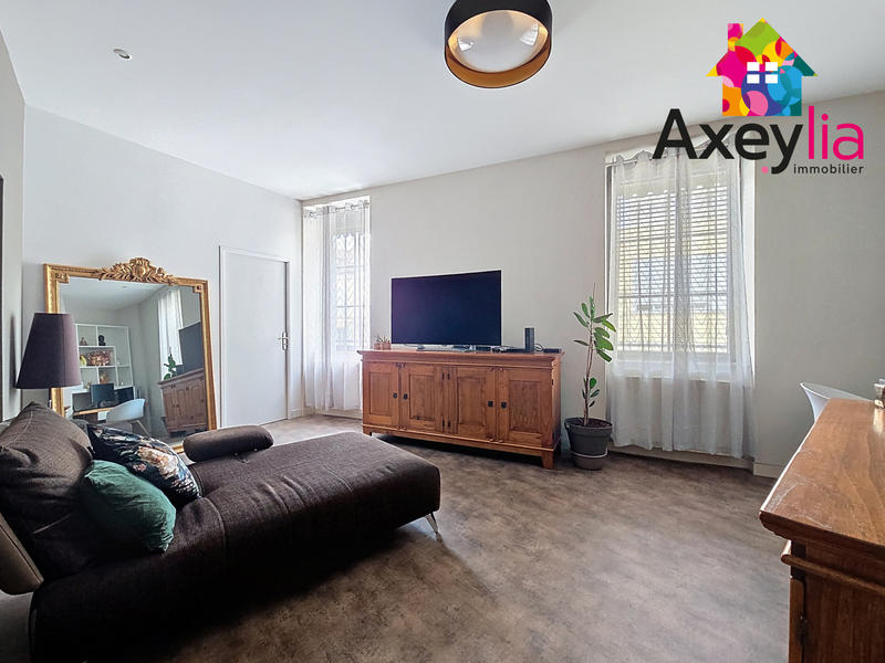 Maison - 207 m² - 6 pièces