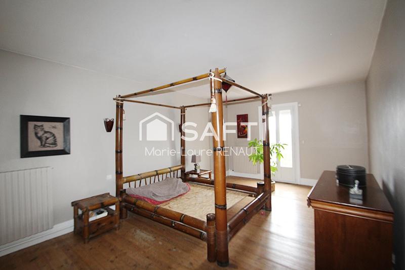 Maison de maîtres - 335 m² - 10 pièces