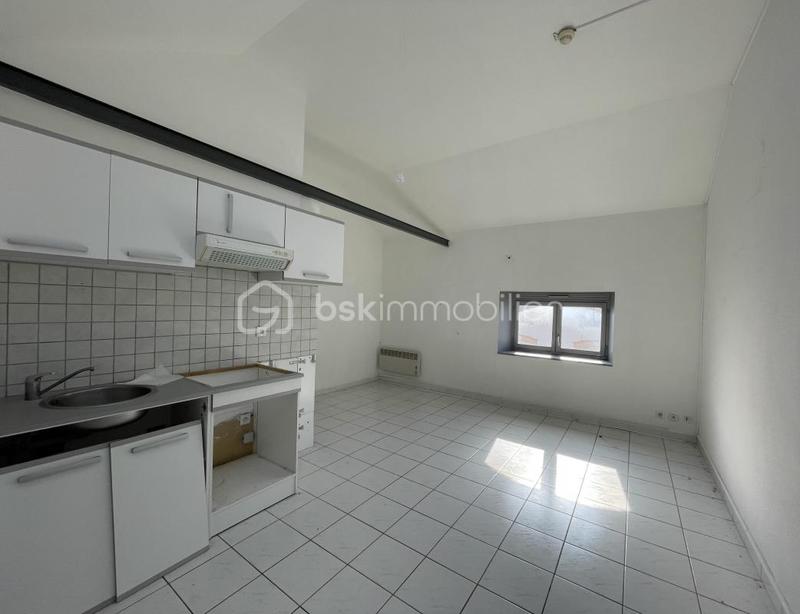 Immeuble - 1 600 m² - 12 pièces