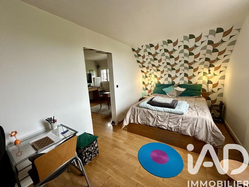 Maison - 266 m² - 11 pièces