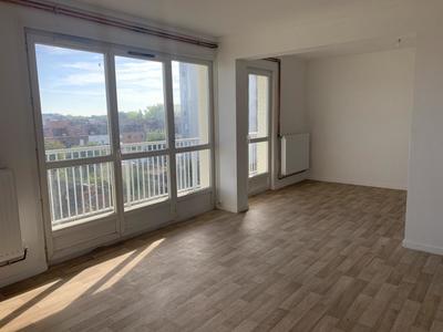 Appartement ancien - 67 m² - 4 pièces