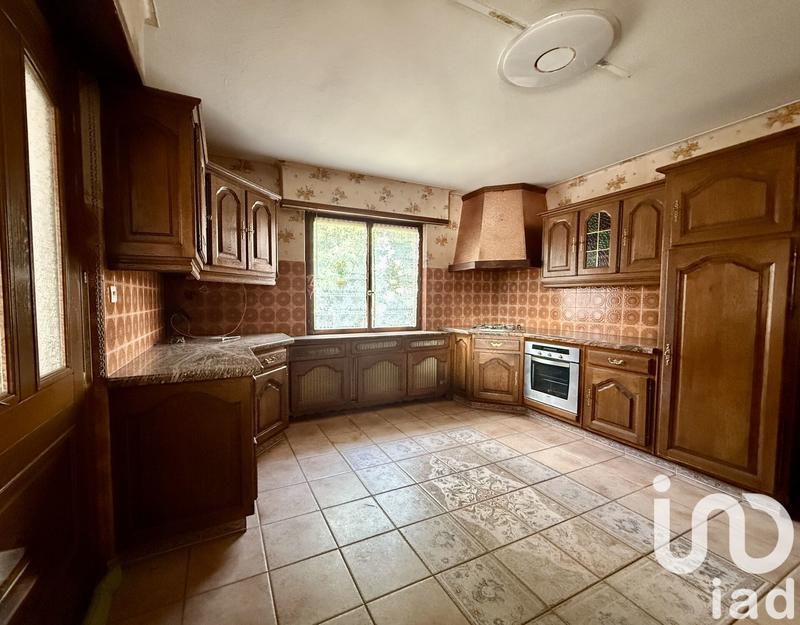 Maison - 273 m² - 9 pièces