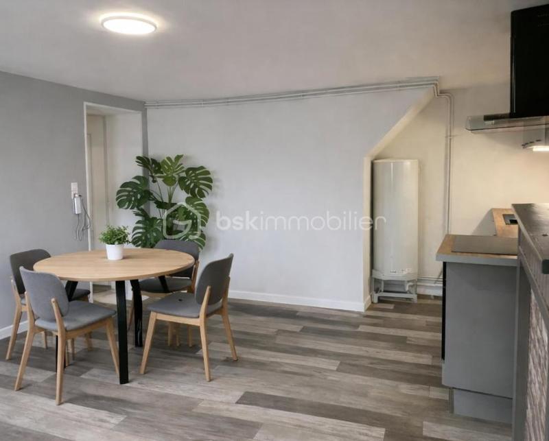 Immeuble - 155 m² - 10 pièces