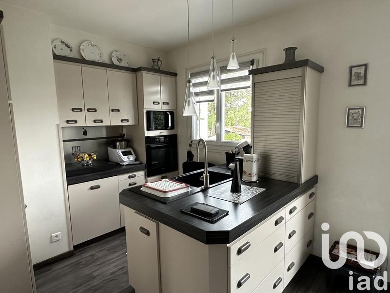 Maison - 209 m² - 6 pièces