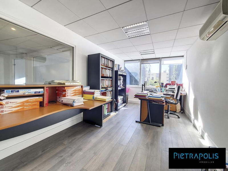 Bureau - 210 m²