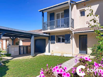 Maison - 93 m² - 4 pièces