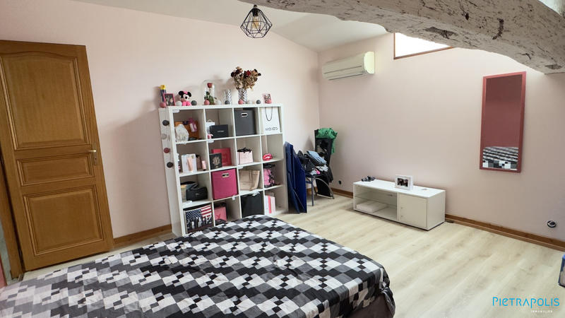 Maison traditionnelle - 176 m² - 6 pièces