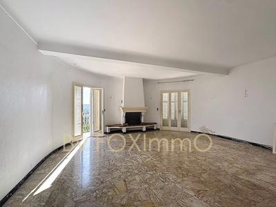 Villa - 250 m² - 8 pièces