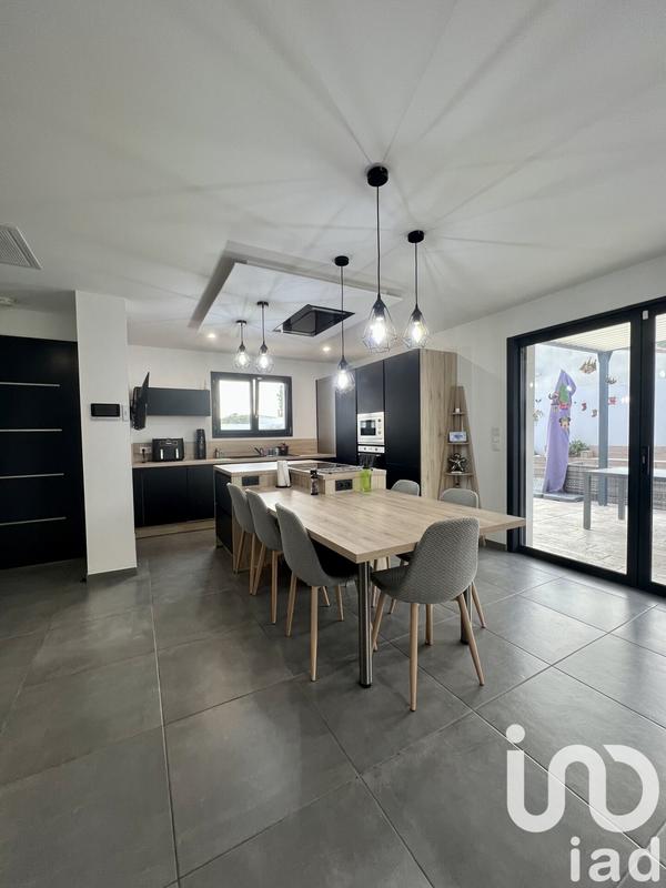 Maison - 94 m² - 4 pièces