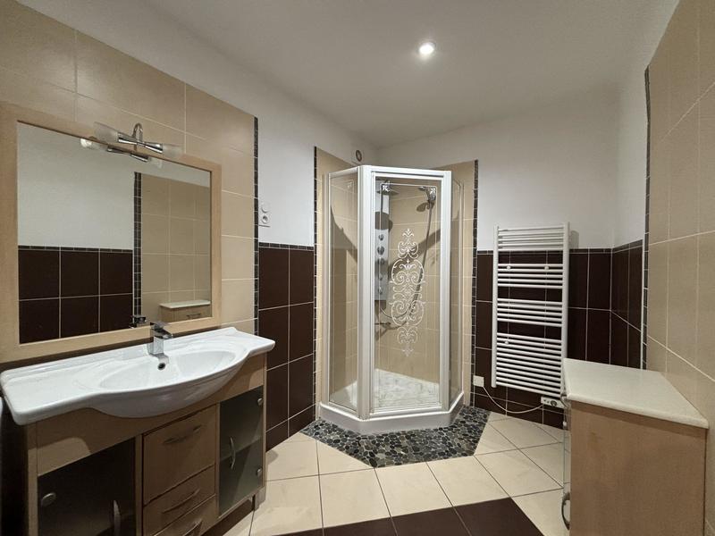 Villa - 120 m² - 7 pièces