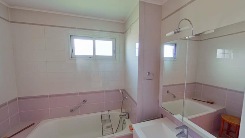 Appartement - 103 m² - 5 pièces